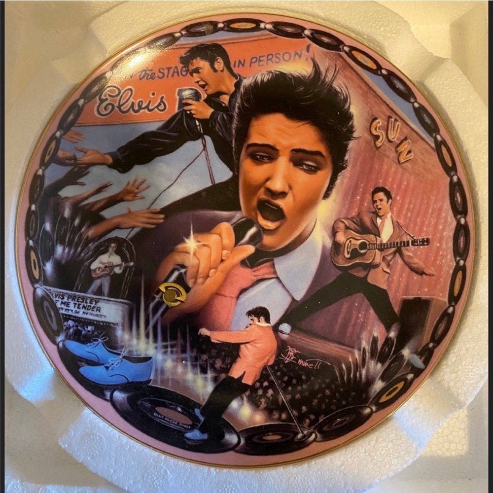 Elvis Presley musical ceramic plate